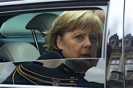 Více pravomocí Bruselu je ochotna dát i kancléka Angela Merkelová (8. ervence