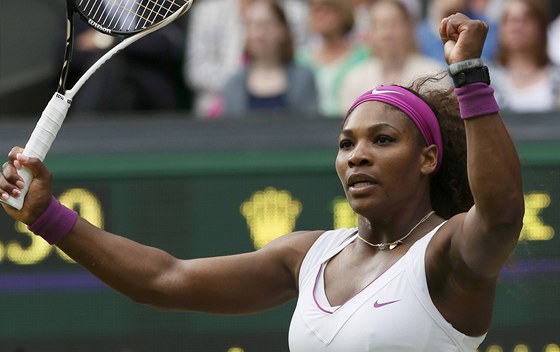 JÁ, AMPIONKA. Serena Williamsová vyhrála Wimbledon popáté.