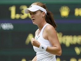 J! Agnieszka Radwask postoupila do finle Wimbledonu.