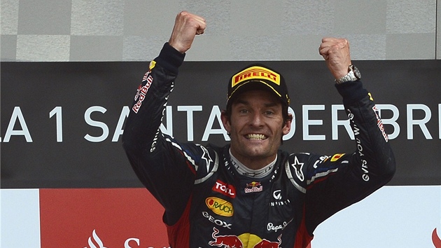 RADOST VÍTZE.  Mark Webber se raduje po Velké cen Británie.