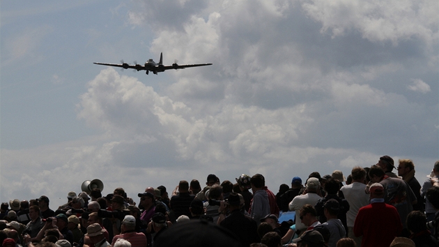 Sobota 30.6. 2012 - Letecký den Flying Legends