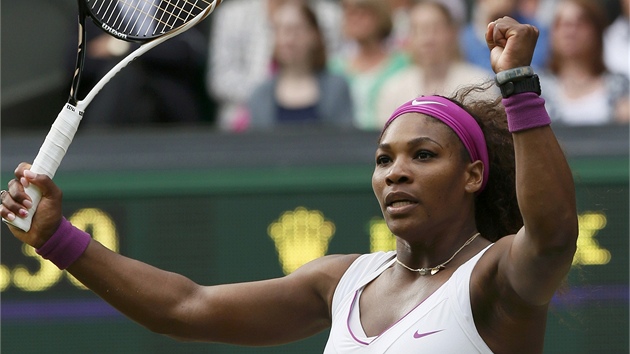 JÁ, AMPIONKA. Serena Williamsová vyhrála Wimbledon popáté.