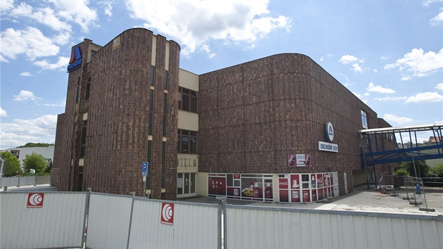 Obchodní centrum Prior v centru Teplic (9. ervence 2012)