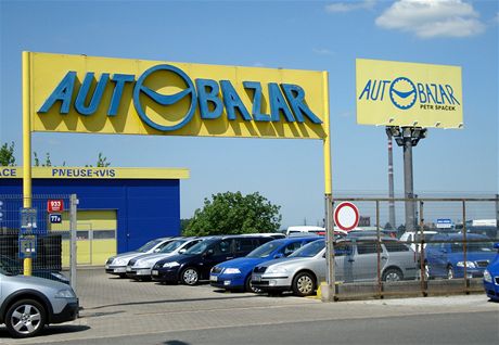 Praský autobazar v akovicích proel testem dobe. Údaj na tachometru stíbrné octavie odpovídal skutenému nájezdu. Ovili jsme to v databázi Cebia.