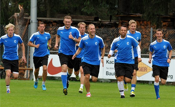 Plzetí fotbalisté pi tréninku na soustední v Rakousku.