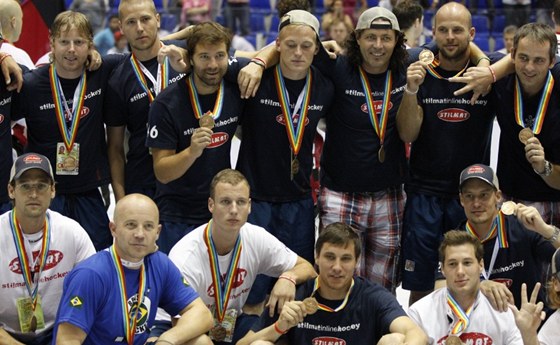 Bronzoví medailisté z mistrovství svta v in-line hokeji, tým eské republiky.