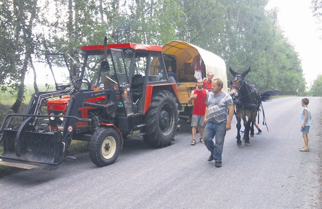 Pepáhneme vz a mule Karlice se pjde zlehka.