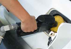 Ceny pohonných hmot zrychlily rst na 11,6 ze 4,3 procenta v prosinci (ilustraní snímek)