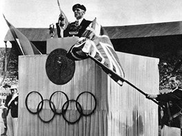 TAK PÍSAHÁME. Britský pekáká, stíbrný medailista z Berlína 1936 Donald...