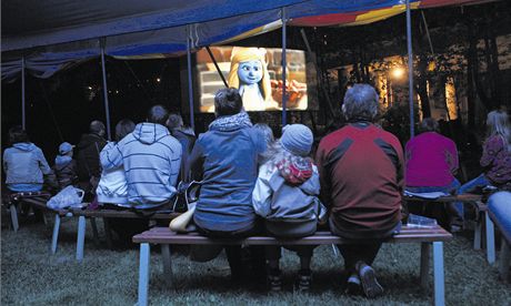 Letní kino ve Frýdku-Místku láká návtvníky také na cirkusové apitó, které je