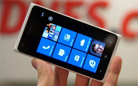 Nokia Lumia 900