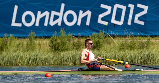 Vesla Ondej Synek pi tréninku na olympijském kanálu (25. ervence 2012).