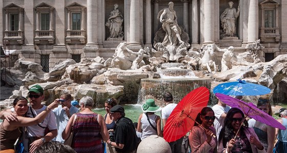Italskou metropoli kadoron navtíví nkolik milion turist.