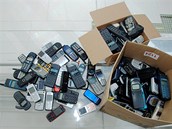 Staré, vysloužilé mobilní telefony. Staré, vysloužilé mobilní telefony.