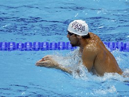 KOLIK SI VYPLAVE MEDAILÍ? Michael Phelps v tréninku ped Londýnem.