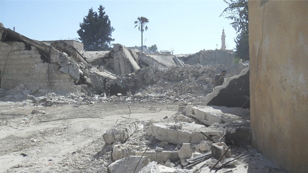 Rozstlen budovy v provincii Aleppo (20. ervence 2012)