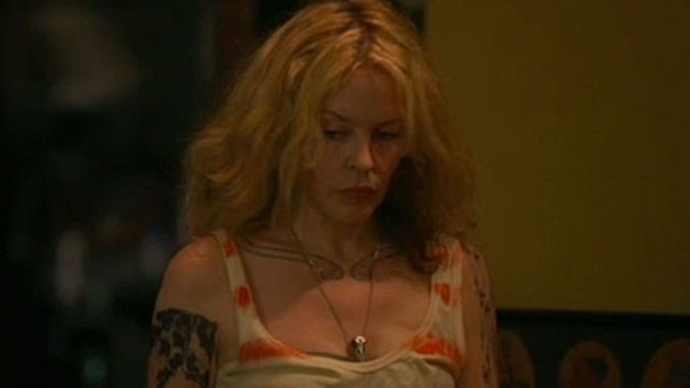 Tetovan Kylie Minogue ve filmu Jack and Diane