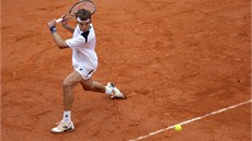 SOUSTŘEDĚNÍ. Tenista Jiří Veselý na turnaji Futures v pražské Stromovce. SOUSTŘEDĚNÍ. Tenista Jiří Veselý na turnaji Futures v pražské Stromovce.