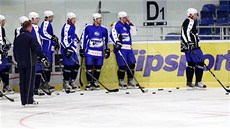 NA PRVNÍM TRÉNINKU. Hokejisté Komety Brno před sezonou. NA PRVNÍM TRÉNINKU. Hokejisté Komety Brno před sezonou.