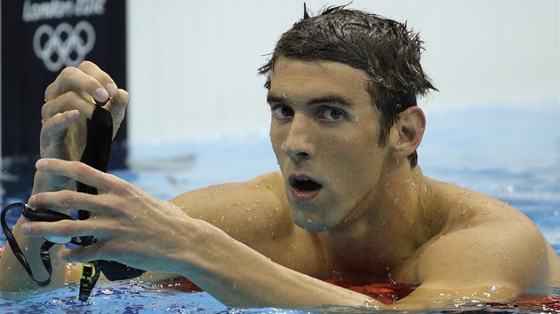 OPT PORAEN. Michael Phelps sice stbrem ze zvodu na 200 metr motlek pekonal rekord v potu olympijskch medail, na zlato z Londna vak stle ek. 