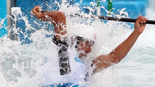 Kanoista Stanislav Jeek postoupil do finle. (31. ervence 2012)