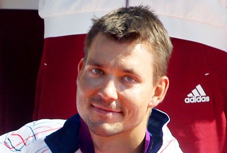 Rychlostn kajak Jan trba s bronzovou olympijskou medail (9. srpna 2012)