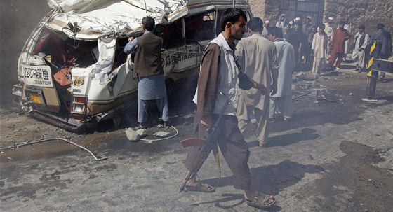 Atentát na pedmstí Kábulu. Ilustraní snímek