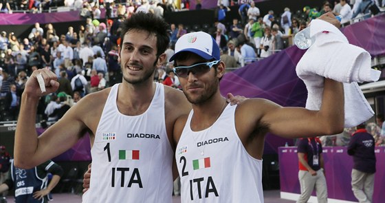 VYHRÁLI. Italský beachvolejbalový pár Paolo Nicolai (vlevo) a Daniele Lupo...