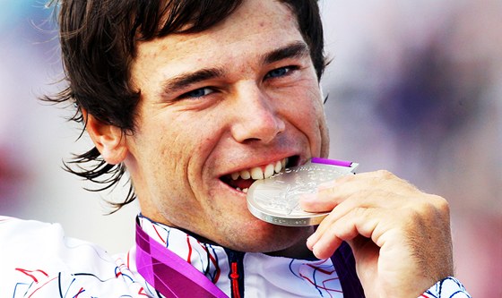 Kajaká Vavinec Hradilek je prvním eským medailistou na olympijských hrách v...