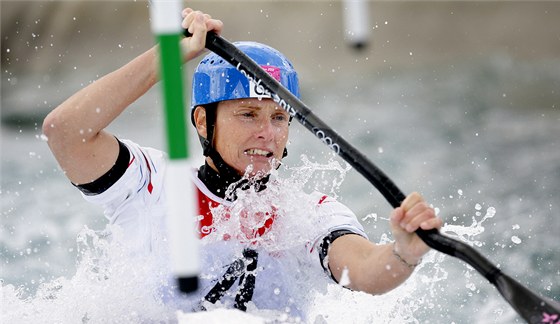 eská vodní slalomáka tpánka Hilgertová postoupila do finálové jízdy. (2.