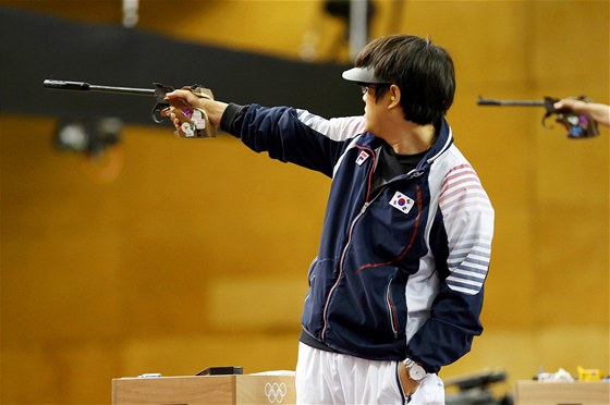 Korejec in ong-o si v pistoli na 50 metr vystílel olympijské zlato. (5.
