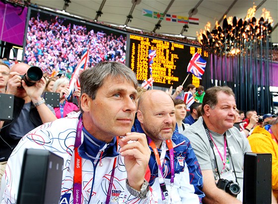 Jan elezný v hlediti olympijského stadionu.