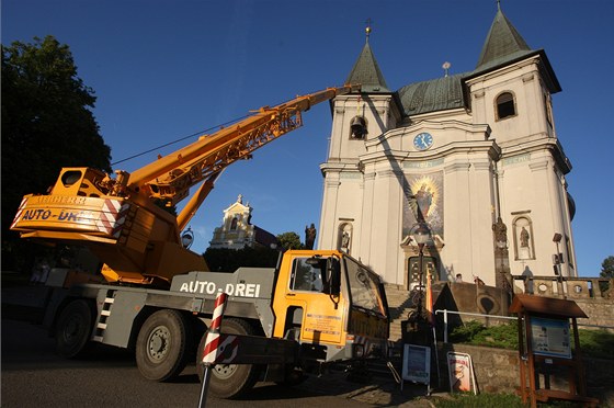 V roce 2012 se do ve baziliky na Hostýn vrátily zvony.