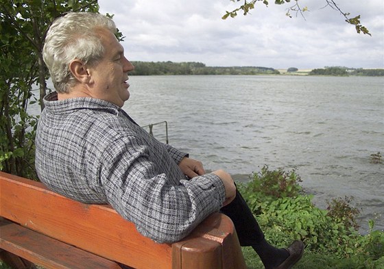 Ve svém oblíbeném Novém Veselí na ársku chce prezident Milo Zeman strávit letní dovolenou. Proto nechal oficiální návtvu Kraje Vysoina a na úplný závr svého turné po republice, na erven.