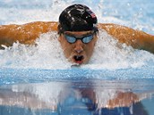 PLAVE SI PRO ZLATO. Americk plavec Michael Phelps si plave pro zlatou medaili