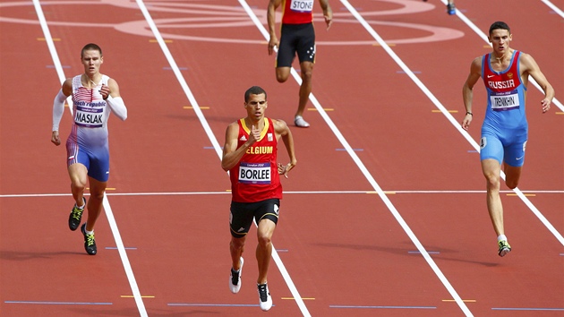 tvrtka Pavel Maslák (vlevo) postoupil do semifinále. (4. srpna 2012)