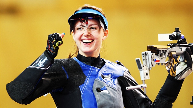 MEDAILE! Adla Skorov si v Londn vystlela bronzovou medaili. (4. srpna 2012)