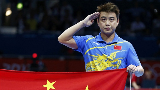 Wang Chao neuspl ve finle olympijsk dvouhry ve stolnm tenise potet za sebou, an m zase jen stbro.