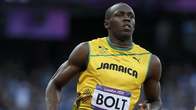 VELK FAVORIT. Jamajsk sprinter Usain Bolt vyhrl druh olympijsk semifinle a ve finle bude nejvtm favoritem.