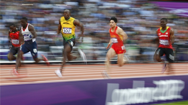 VSTC FINLE. Jamajsk sprinter Usain Bolt vyhrl sv semifinle a ve finle sprintu na 100 metr bude favoritem.