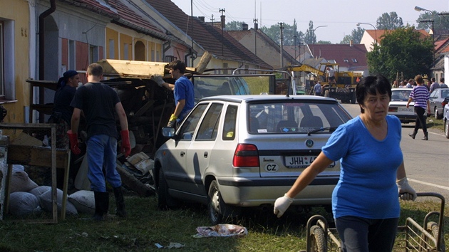 Povodn 2002 ve Vesel nad Lunic.