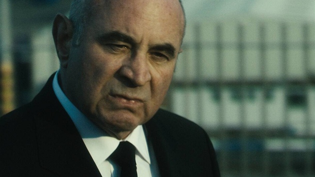 Bob Hoskins 