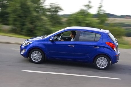 Nov faceliftovan model Hyundai i20 z roku 2012