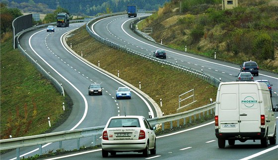 Na pti úsecích silnic I. tídy v kraji chce ministestvo zvýit povolenou rychlost.
