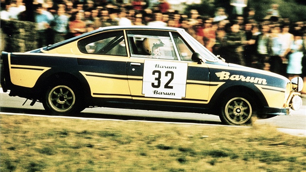 Leo Pavlk se kodou na Barum rallye v roce 1977.