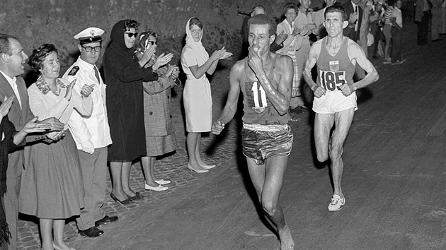 Abebe Bikila se narodil 7. srpna 1932, zemel 25. jna 1973.