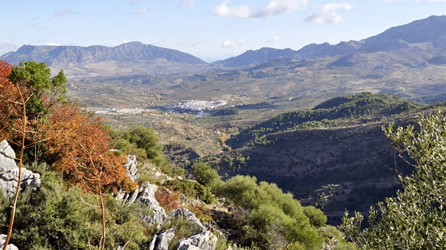 Sierra de las Nieves. Pohled z vyhldky Guarda Forestal na El Burgo