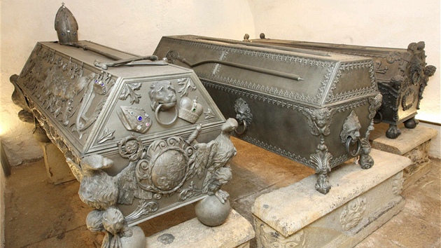 Krypta chrámu sv. Václava v Olomouci, kde jsou pohbeni biskupové a
