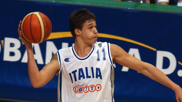 Italsk kdelnk Danilo Gallinari se chyst na dlouhou pihrvku. V duelu s Portugalskem nastoupil jen na 15 minut, stihl deset bod a devt doskok.