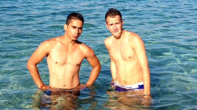 Jakub Reithmaier (vpravo) s partnerem Borisem Al-Khalagi na dovolen v Chorvatsku. 